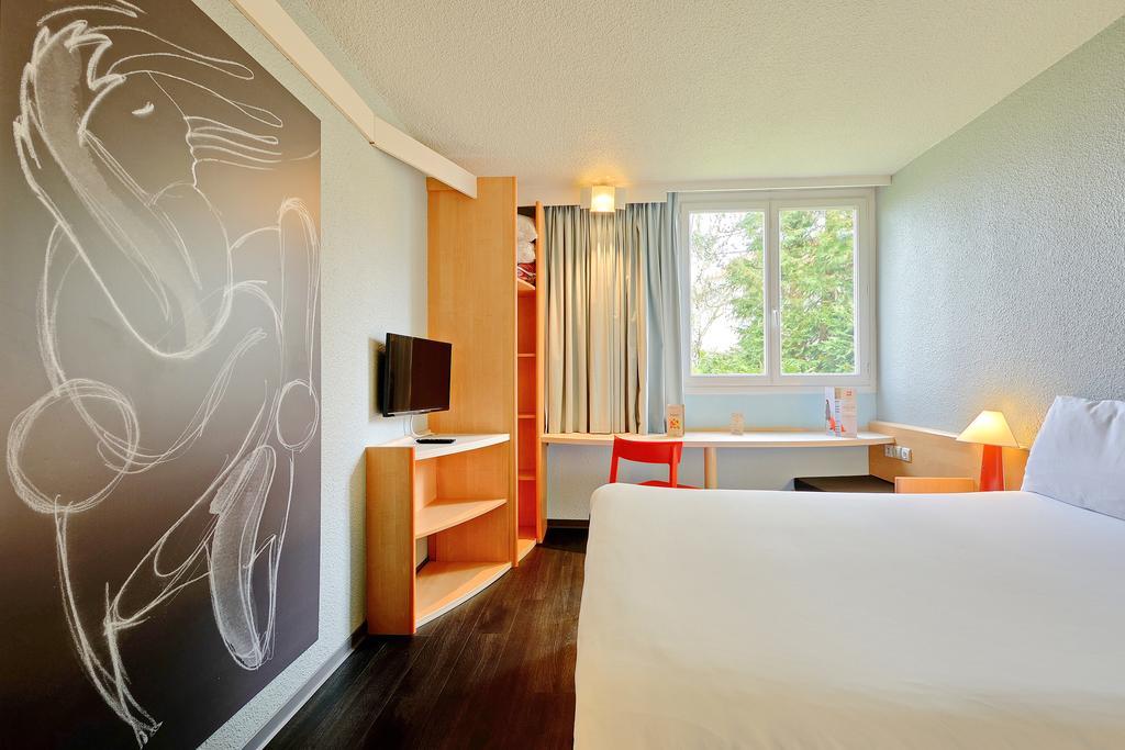 Ibis Poitiers Beaulieu Hotel Стая снимка