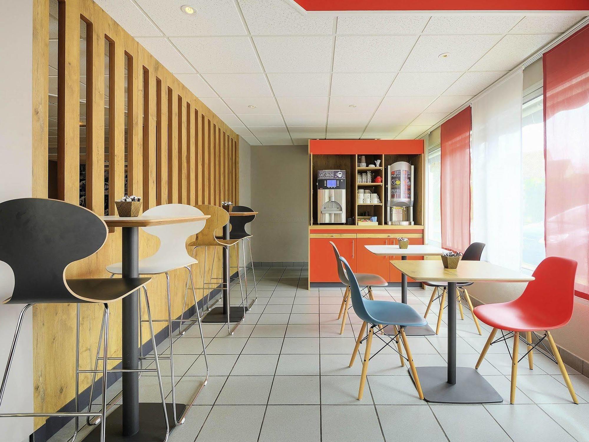 Ibis Poitiers Beaulieu Hotel Екстериор снимка
