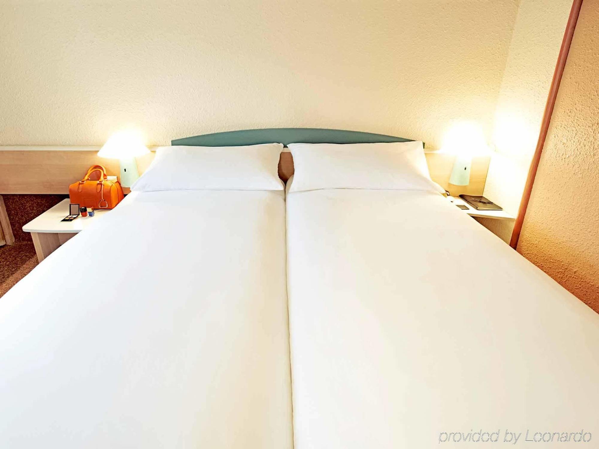 Ibis Poitiers Beaulieu Hotel Екстериор снимка